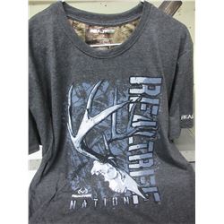 New Realtree T-Shirt size Large