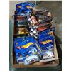 Image 1 : LOT OF 30 NIP HOTWHEELS DIE CAST CARS