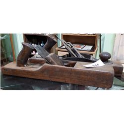 2 ANTIQUE WOOD HAND PLANES