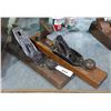 Image 1 : 2 ANTIQUE WOOD HAND BLOCK PLANES