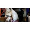 Image 1 : 3 SUITECASES AND 2 BAGS W/ QUILTING FABRIS AND ACCESSORIES