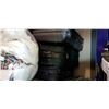 Image 2 : 3 SUITECASES AND 2 BAGS W/ QUILTING FABRIS AND ACCESSORIES