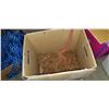 Image 2 : BOX OF BLUE HEAVY DUTY ROPE, METAL CHAIN, AND CINCH