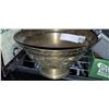 Image 2 : BRASS BOWL AND IRON BRACKETS