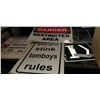 Image 1 : 4 SIGNS