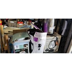 LOT OF 4 KETTLES - WORKING