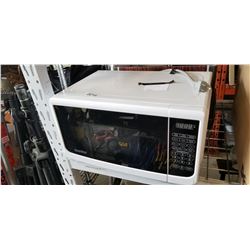 DANBY MICROWAVE - WORKING