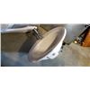 Image 1 : CERAMIC BOWL SINK