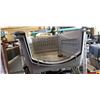 Image 1 : LARGE PET KENNEL