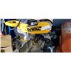 Image 2 : DEWALT DW706 COMPOUND MITER SAW