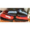 Image 1 : LOT OF BODY GLOVE LIFE JACKETS