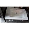 Image 4 : NEW VANITY WITH SINK