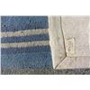 Image 2 : 5 FOOT AREA CARPET