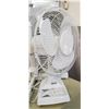 Image 1 : 12" TABLE FAN