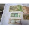 Image 3 : LOT OF 6 PAPER MONEY BILLS - ALL DIFFERENT COUNTRYS