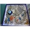 Image 2 : CASE RHINESTONE JEWELERY AND BOX OF ESTATE PEARLS