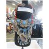 Image 2 : NECKLACES ON STAND