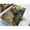 Image 2 : GLASS FISHING FLOATS AND SHELLS