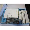 Image 3 : WHITE NINTENDO WII INBOX