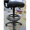 Image 2 : BLACK ROLLING OFFICE CHAIR