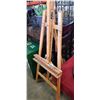 Image 2 : ART EASEL