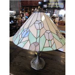 STAINED GLASS LAMP