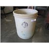 Image 1 : 10 GALLON MEDALTA CROCK
