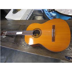 ARIANA A575 ACOUSTIC GUITAR