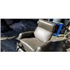 Image 2 : LEATHER RECLINER ARMCHAIR