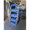 Image 1 : 4 CHROME AND BLUE STACKING CHAIRS