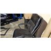 Image 2 : ROLLING OFFICE CHAIR