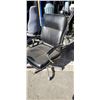 Image 1 : ROLLING OFFICE CHAIR
