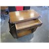Image 3 : VINTAGE MAGAZINE RACK END TABLE