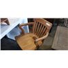 Image 2 : VINTAGE OAK SWIVEL OFFICE CHAIR