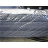 Image 2 : KINGSIZE SIMMONS BEAUTYREST SUPREME COMFORT TOP MATTRESS