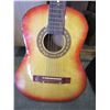Image 2 : 6 STRING GUITAR