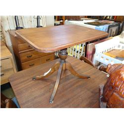 DUNCAN PHYFE ANTIQUE CLAW-FOOT PARLOR TABLE
