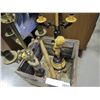 Image 2 : 2 VINTAGE LAMPS AND METAL CRATE