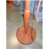 Image 2 : WOOD FLOOR LAMP