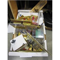 LOT OF STARTING LINE UP FIGURES AND SPORTS CARDS