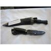 Image 1 : GUTTING KNIFE W/ SHEATH, 2 MINI KNIVES, AND OTHER KNIFE
