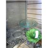 Image 1 : CAKE TRAY, ETCHED GLASS PLATE, AND ART GLASS BOWL