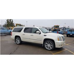 2010 CADILLAC ESCALADE ESV