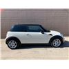 Image 3 : 2011 MINI COOPER 2 DOOR HARDTOP