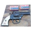 Image 1 : Gene Autry cap gun,