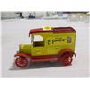 Image 2 : LOT OF TOY TRUCKS (DIE CAST 1913 FORD LEPAGES GLUE, MODEL T VAN BANK, HANDMADE TRUCK)