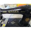 Image 2 : SINGER SEWING MACHINE (1936-46)