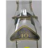 Image 2 : LIQUOR BOTTLE (WISER'S DELUXE) W/STAND *3.79L*