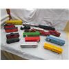 Image 1 : LOT OF 17 ASSORTED (TRAIN CARS)