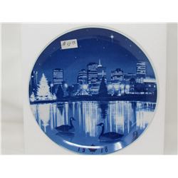 DECORATIVE CHRISTMAS PLATES 1978